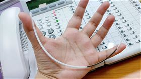 內衣鋼圈成「凶器」！她險遭插死（圖／翻攝自爆怨2公社臉書）