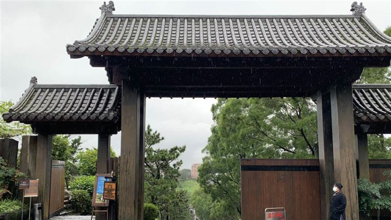 寺廟創辦人豪賭欠上億　黑幫散步追債