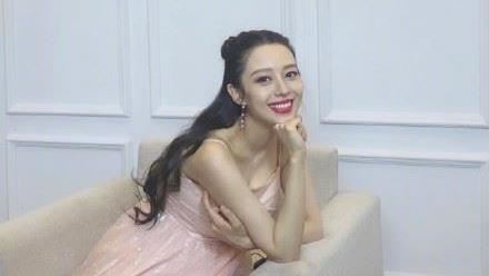 吉娜曬7月孕肚　曝少女體態網卻怒了