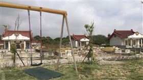 彰化 公園 墳墓(圖/民眾提供)