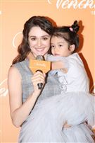 瑞莎與女兒出席義大利最好吃巧克力Venchi台灣首家專賣店開幕記者會 。（圖／記者楊澍攝影）