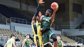 台啤洋將米勒攻下27分領軍險勝九太。（圖／記者劉家維攝影）