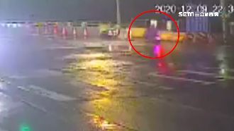 宜蘭橋道路縮減　10天摔2部機車