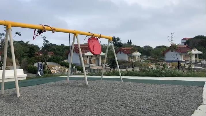 盪鞦韆看墓園　彰縣：最好的生命教育