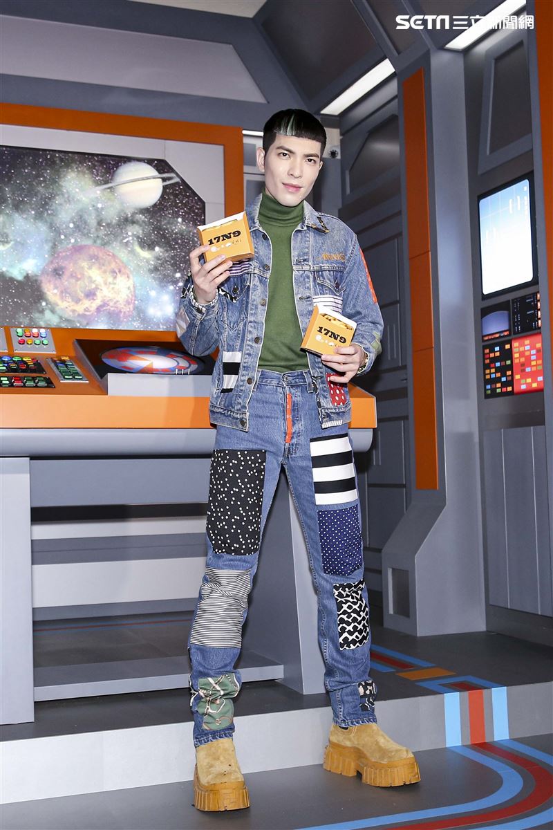 蕭敬騰全新單曲「薩哈星球」與「署茗職茶@AtTea」跨界合作。（圖／記者楊澍攝影）