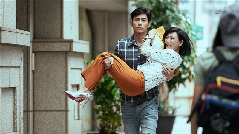 遇恐怖情人送血書　張本渝曝悲慘境遇