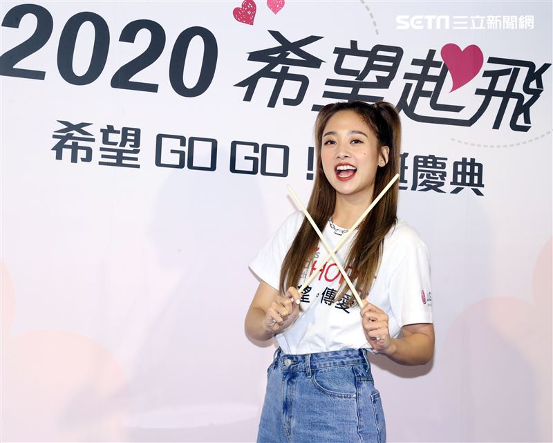 鬼鬼吳映潔出席耶誕慶典公益活動。（記者邱榮吉/攝影）