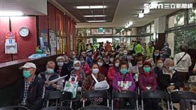 全國第一家！管委會辦長輩共餐　中和六星級銀髮俱樂部啟用。（圖／社會局提供）