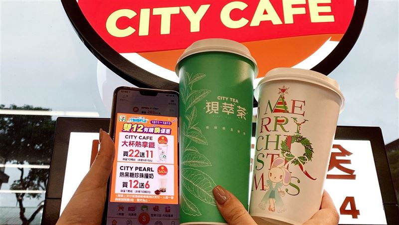 四大超商咖啡優惠PK　買12送12