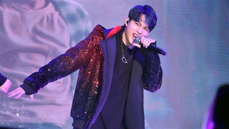 張庭瑚登耶誕城　曝胡宇威告白超催淚