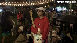 殉職飛官缺席表演　妻1舉動全場淚崩