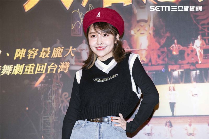 游鴻明、彭佳慧、郭彥均、羅宏正、屈中恆、風田、謝佳見出席觀賞《火焰之舞》。（圖／記者楊澍攝影）