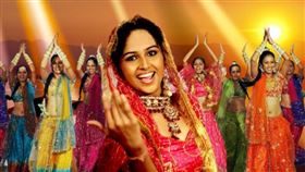 印度寶萊塢電影（圖／翻攝自《寶萊塢商人》劇照）