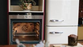 有些東西放冰箱上，會影響使用壽命。（圖／翻攝自pexels）