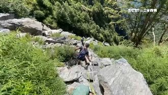 5碗麵攀高山　警消山友合力尋獲少年