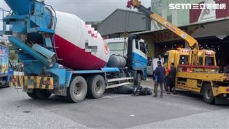 混凝土車迴轉擦撞機車　騎士送醫不治