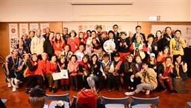 由臺北市公益彩券盈餘分配基金補助支持的原住民耆老服務中心，四處據點耆老們齊聚一堂，與李芳儒議員、李傅中武議員、臺北市原民會主委巴干‧巴萬Bakan Pawan、貴賓、講師們一同參加成果發表會。