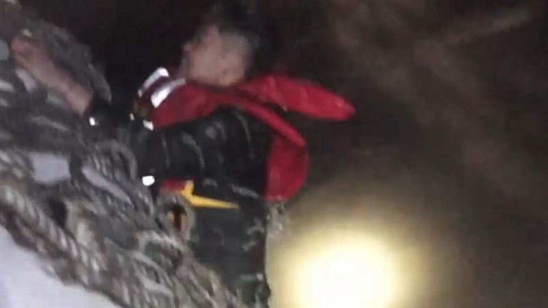 長江口驚傳貨櫃船對撞　　3死5失蹤