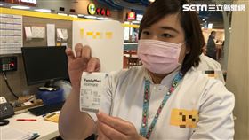  宜蘭1家知名麻糬店13日因結帳失誤，客人只買54元的麻糬，竟誤開400萬元發票。（圖／記者黃國瑞攝影）