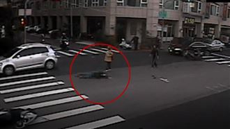 中議員張玉嬿車禍重傷　遭撞影像曝光