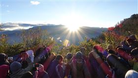 全台11處跨年迎曙光，圖為阿里山日出。（圖／觀光局提供）