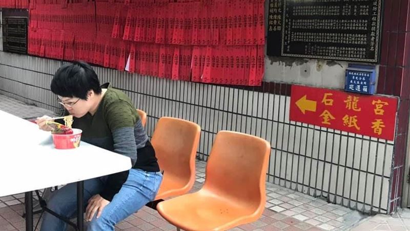 衰到爆!議員張玉嬿一個月內兩車禍 服務處孔雀魚被偷撈光 | 社會 | 三立新聞網 SETN.COM