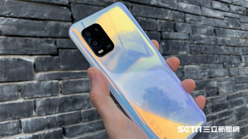 CP值高！小米10Lite5G開箱