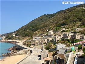 其實不用特別出國，台灣也有個遺世獨立的世外桃源，現在就跟著筆者一起搭飛機，飛越台灣海峽抵達－馬祖，將時光倒轉，重回舊時的台灣時光。