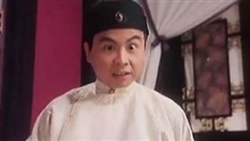 ▲電影中的皇帝逛青樓。（圖／翻攝自九品芝麻官劇照）