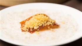 華泰王子大飯店烤鴨。（圖／業者提供）