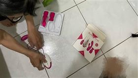 嬤給孫女玩情趣用品：別人看不出啦！（圖／翻攝自爆廢公社二館臉書）