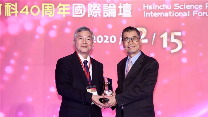 半導體老兵蔡明介：聯發科營收破百億