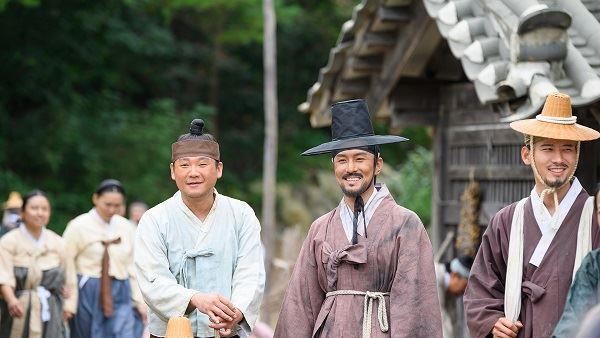 《說唱藝人》在韓上映登首週新片冠軍
