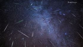 雙子座流星雨大爆發，攝影專家蔡先生在零下3度連續拍攝4小時，捕捉到流星劃過天際美景。(圖／攝影專家蔡榮展提供)