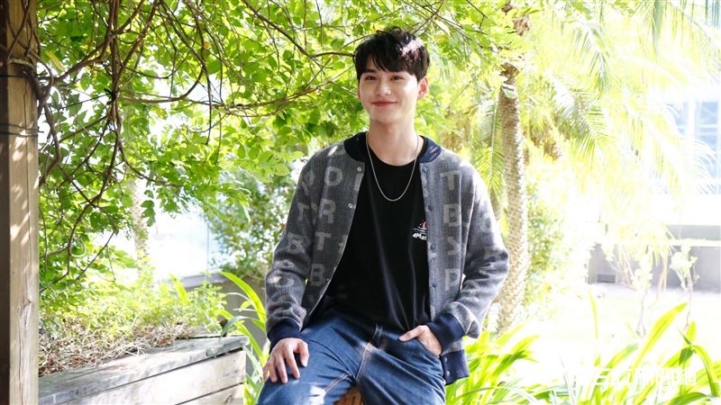 男星遭逼「日僅吃2餐」　2個月暴瘦