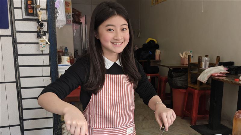 蓋兒蛻變小廚娘　來台隔離完趕接跨年