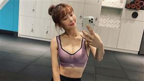 ▲Yuri跨界演電影，曾在公墓拍情慾戲。（圖／翻攝自Yuri IG）