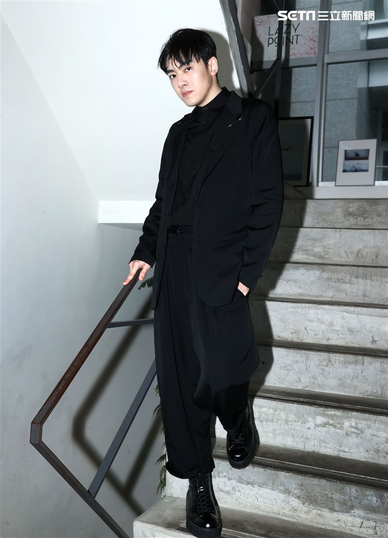 選秀冠軍李友廷三立新聞網專訪。（記者邱榮吉/攝影）