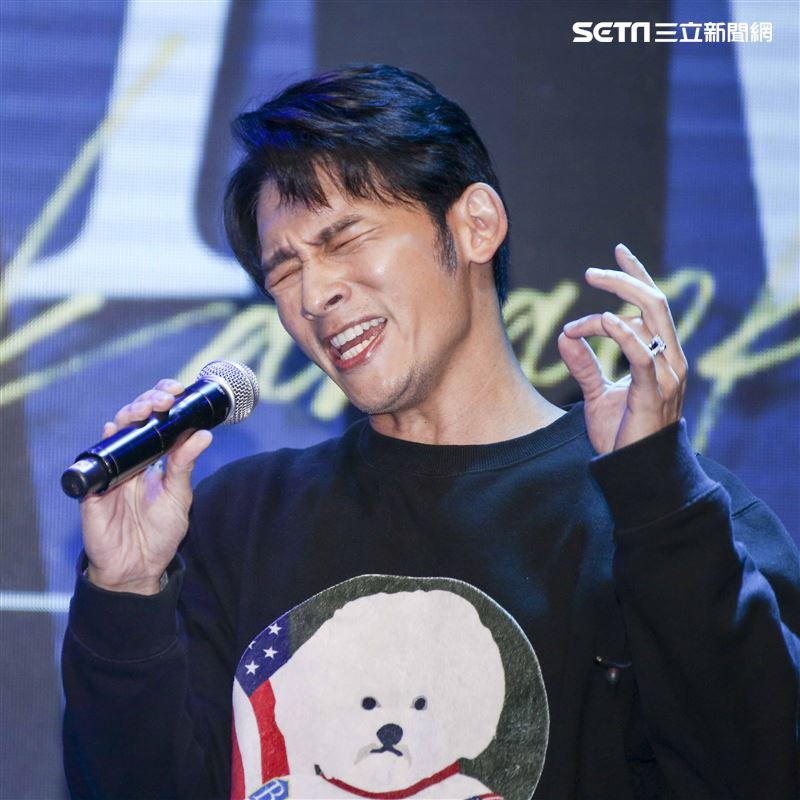 是元介、溫昇豪、藍鈞天、JR紀言愷男人KTV新組合演唱會 。（圖／記者楊澍攝影）