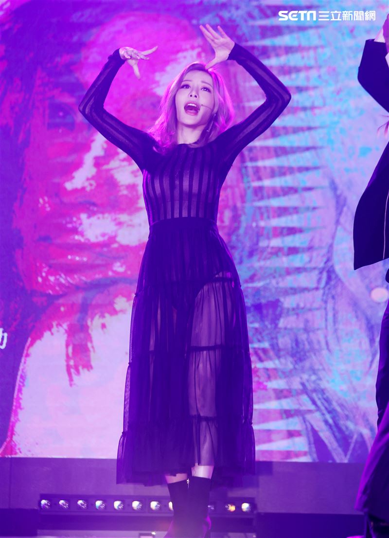 金馬爆乳女神孟慶而單曲發表。（記者邱榮吉/攝影）