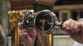 聖血奇蹟沒有發生，信徒紛紛擔憂，未來將有災難發生。（圖／翻攝自instagram/identitainsorgenti）
