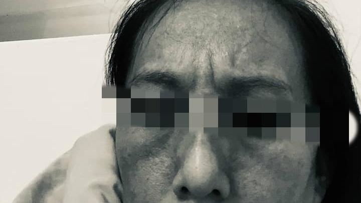 手機多陌生自拍照　全黑瞳孔全場嚇瘋