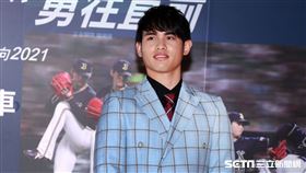 旅日棒球選手張奕返台記者會。（記者邱榮吉/攝影）