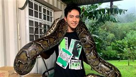 潘君侖,蛇,外景,旗魚。圖／八大電視提供