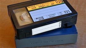 謎片,情趣用品,珍藏,丟棄,錄影帶,pixabay