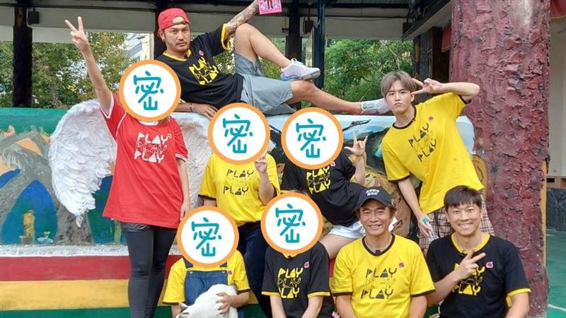 5女神降臨玩很大　 一字排開超吸睛