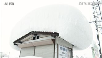 巨大雪菇帽成奇觀！日媒：立往生雪災