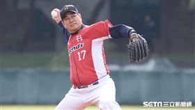 ▲前兄弟「假日飛刀手」陳義信。（圖／記者劉彥池攝影）