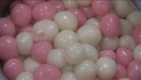 雲林大埤豐田村成功廟，手工製作的湯圓只賣冬至3天，限量700斤。(圖／翻攝畫面)