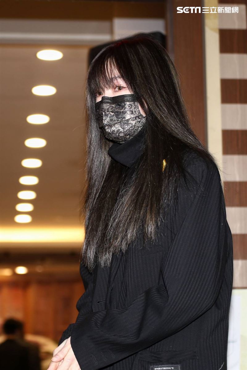 呂曉棟告別式謝金燕、翁立友、龍千玉、吳俊宏、許富凱等眾多藝人出席。（圖／記者楊澍攝影）